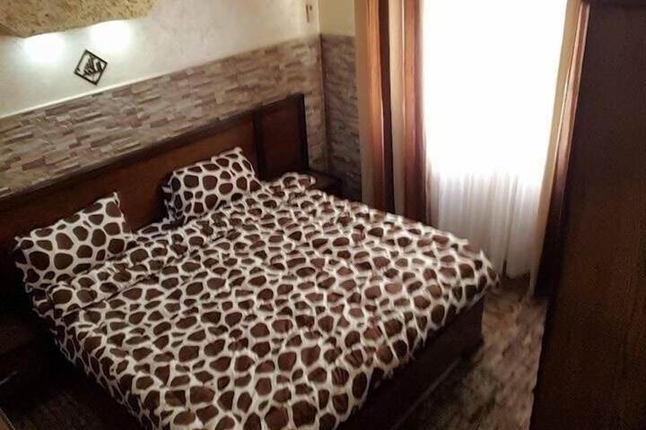 Room 12 of 50