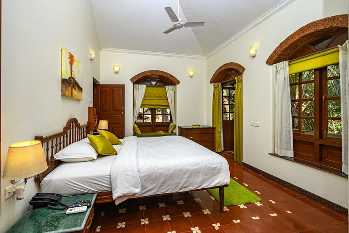 Room 2 of 39