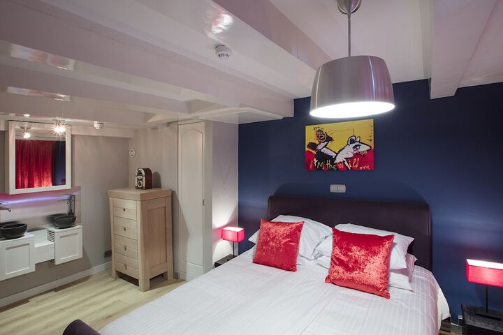 Room 7 of 138