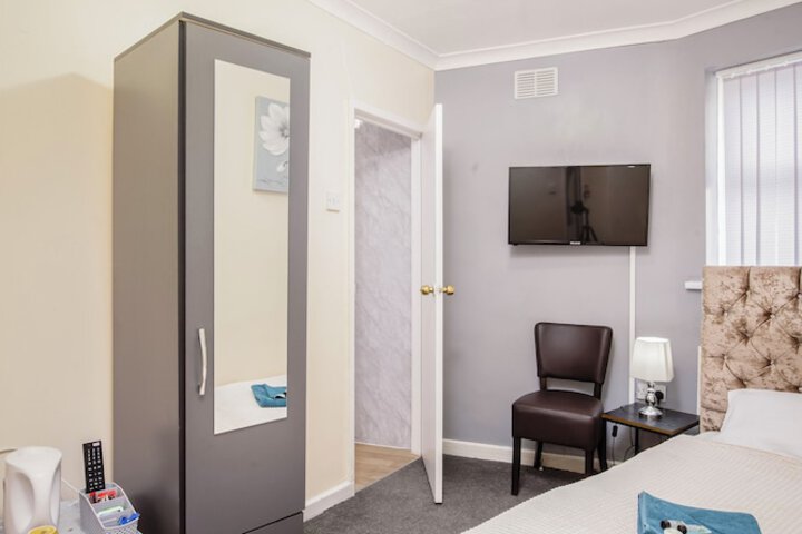 Room 5 of 23