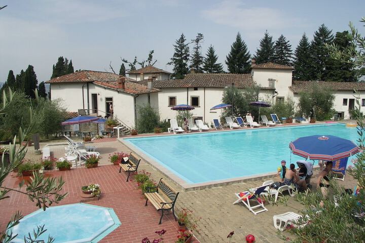 Hotel with Pool