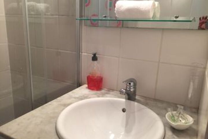 Room 52 of 309