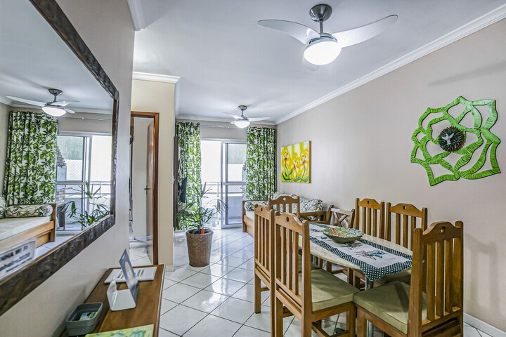 Apto 22E ar condicionado e ventilador, 2 quartos, churrasqueira, elevador e piscina in Ubatuba