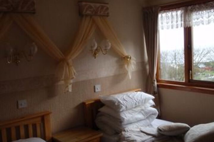 Room 12 of 14