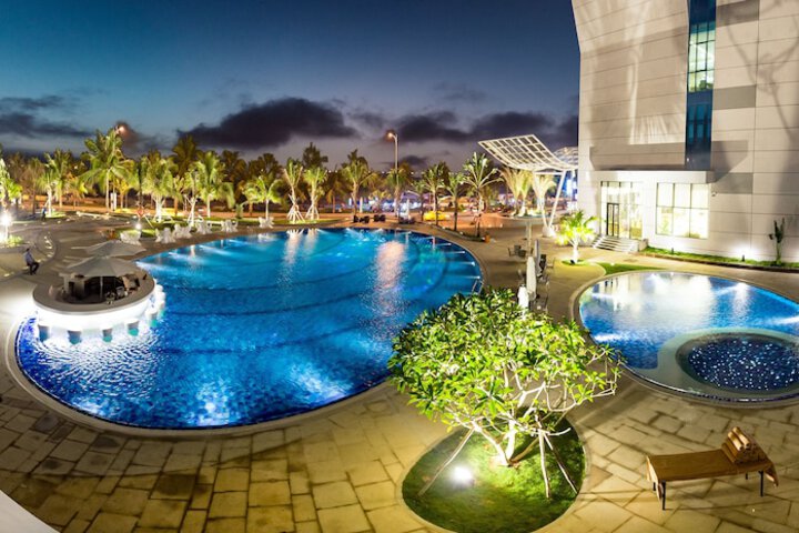 Pool 41 of 101