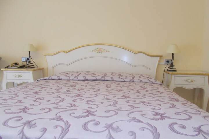Room 7 of 34