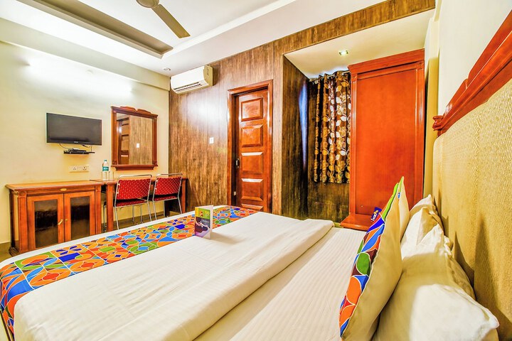 Room 8 of 22