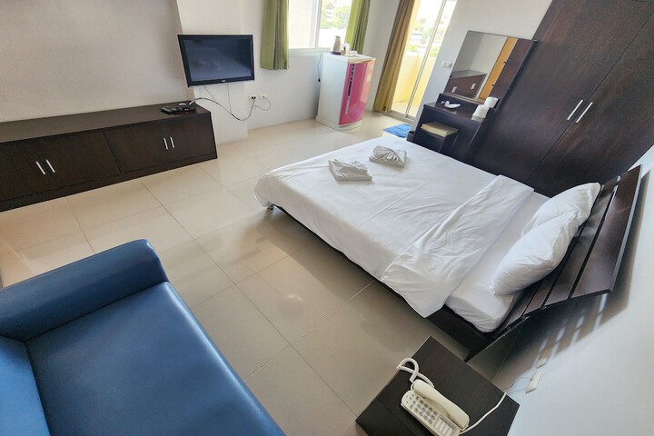 Room 21 of 72