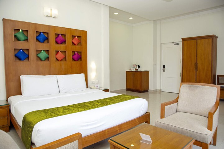 Room 16 of 86