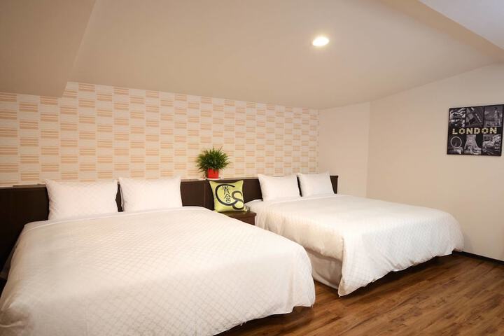 Room 48 of 78