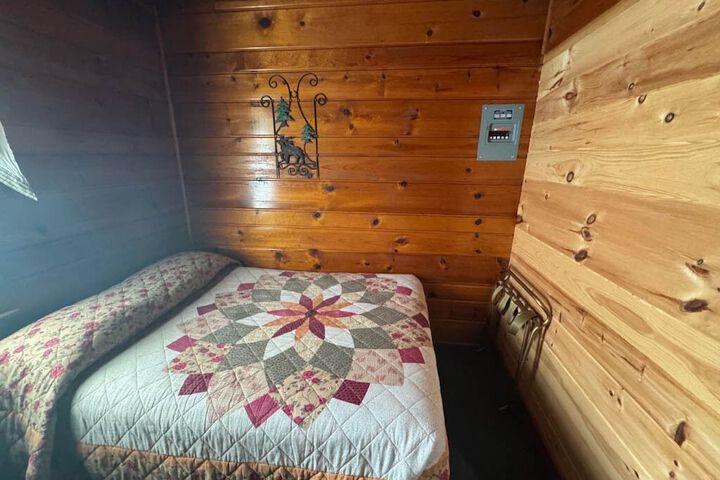 Room 8 of 59