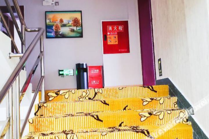 Hotel Interior 7 of 22
