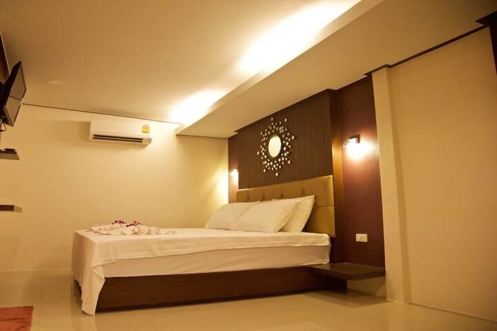 Room 3 of 61
