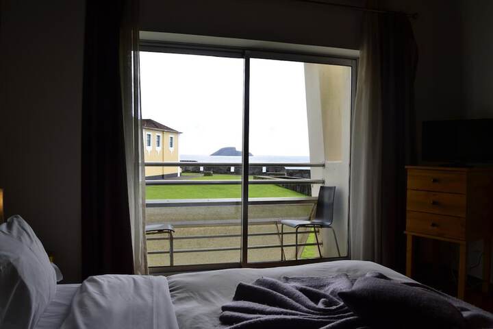 Room 10 of 62