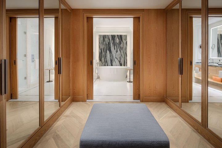 Room 8 of 45