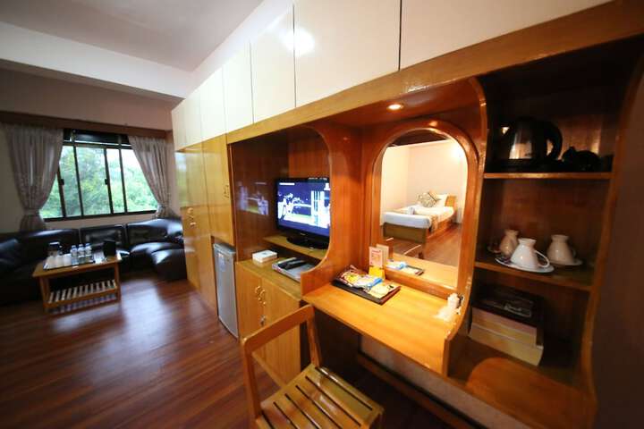Room 21 of 41