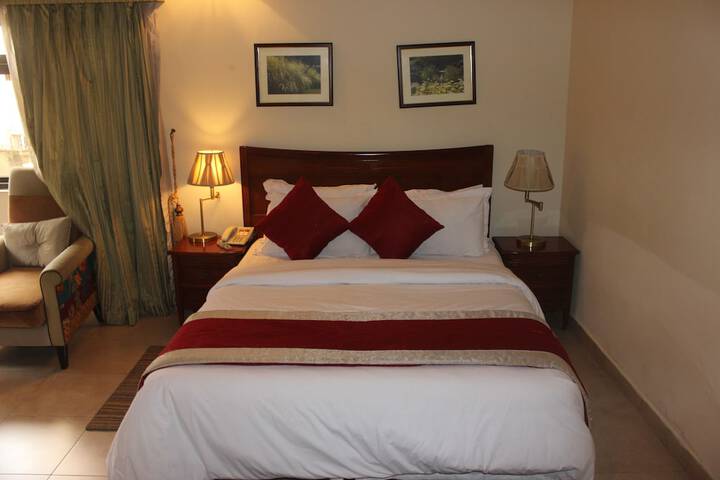 Room 3 of 18