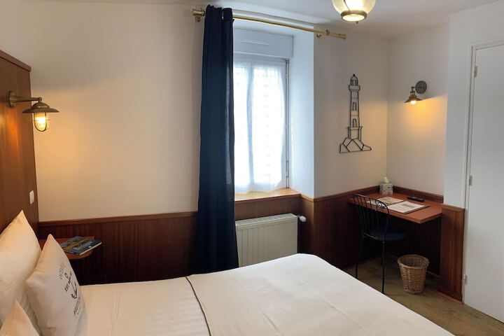 Room 8 of 39