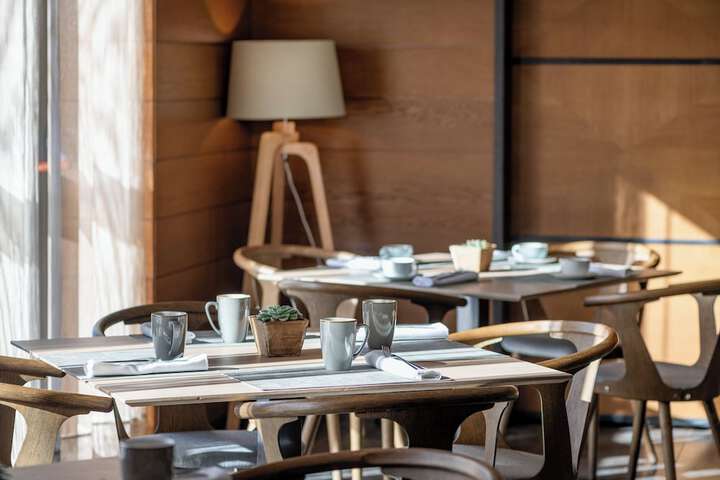 Breakfast/Coffee Service 99 of 120