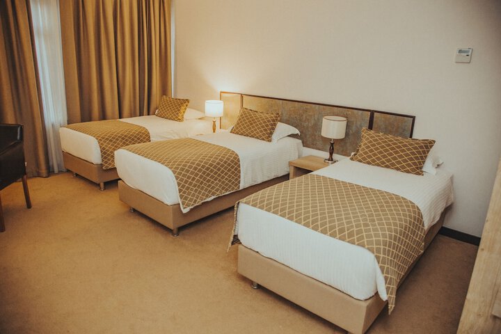 Room 35 of 60