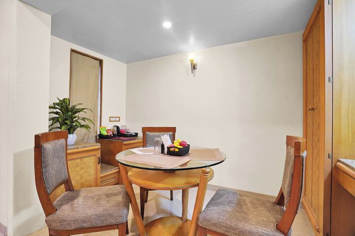 Room 5 of 29