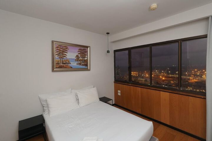 Room 63 of 123