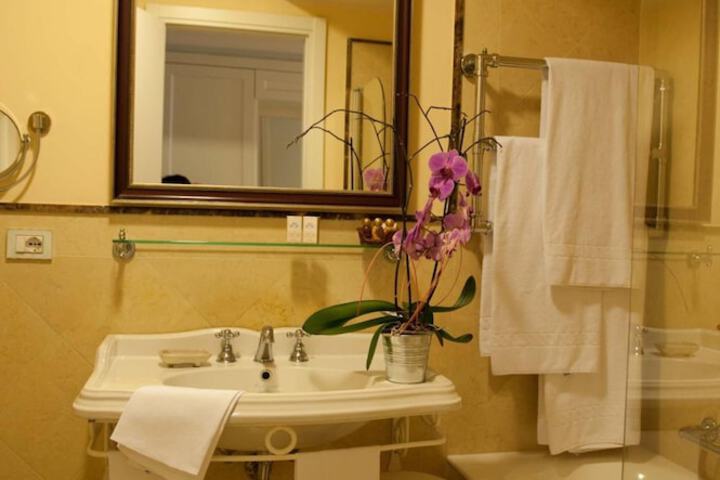 Bath Interior
