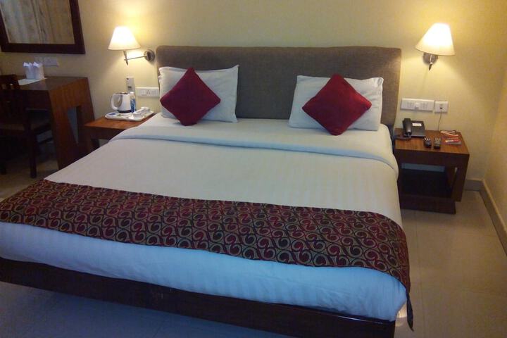 Room 14 of 37