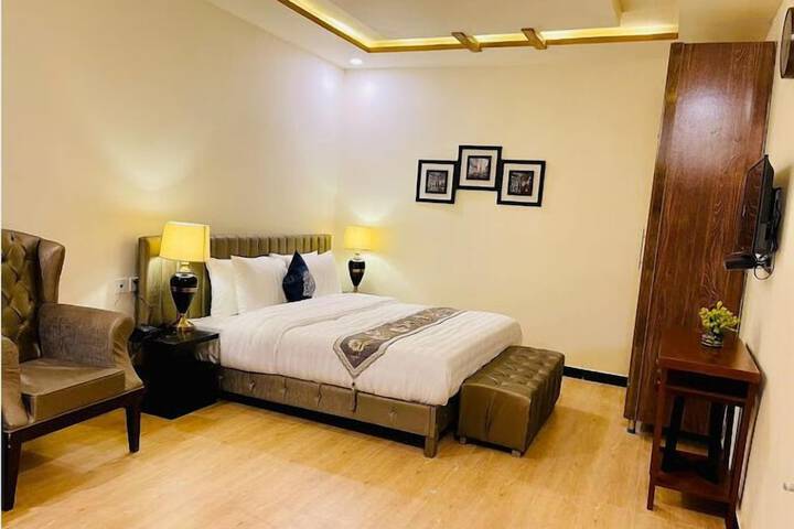 Room 14 of 41