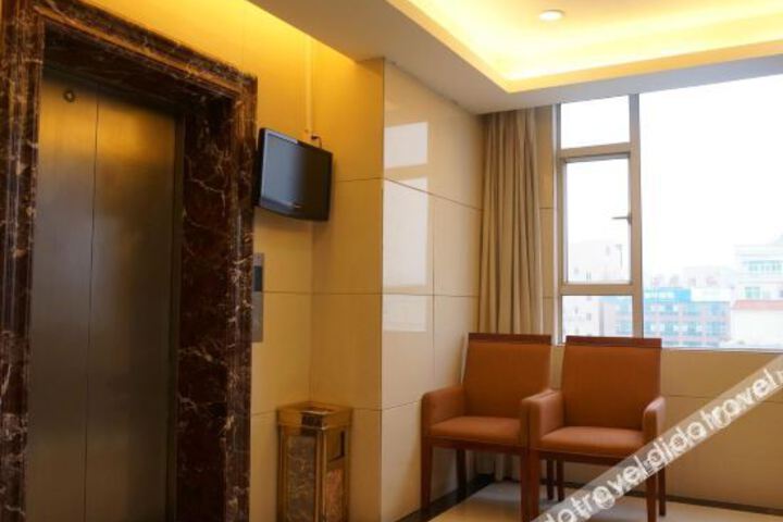 Hotel Interior 5 of 23