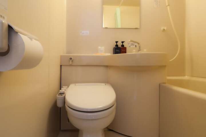 Clean Restrooms