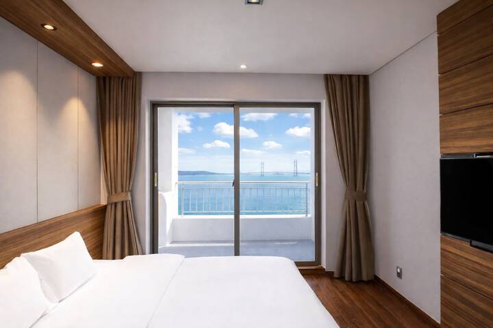 Room 7 of 43