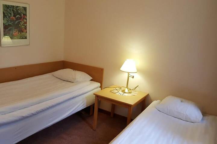 Room 14 of 33