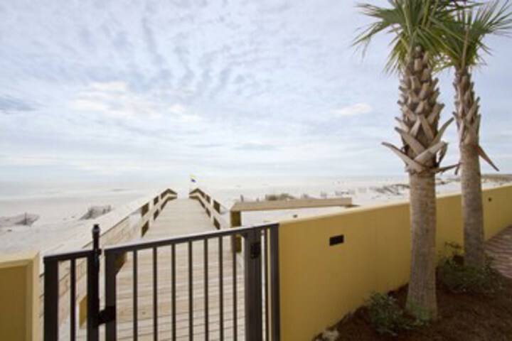 Property Grounds 22 of 85