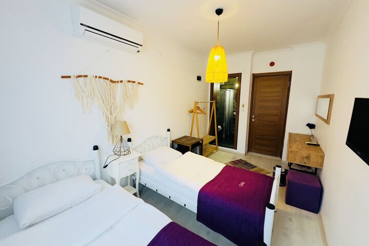 Room 20 of 73