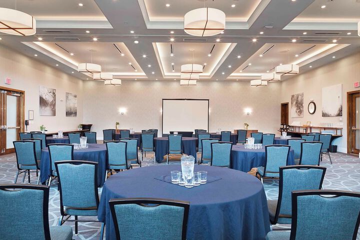 Banquet hall