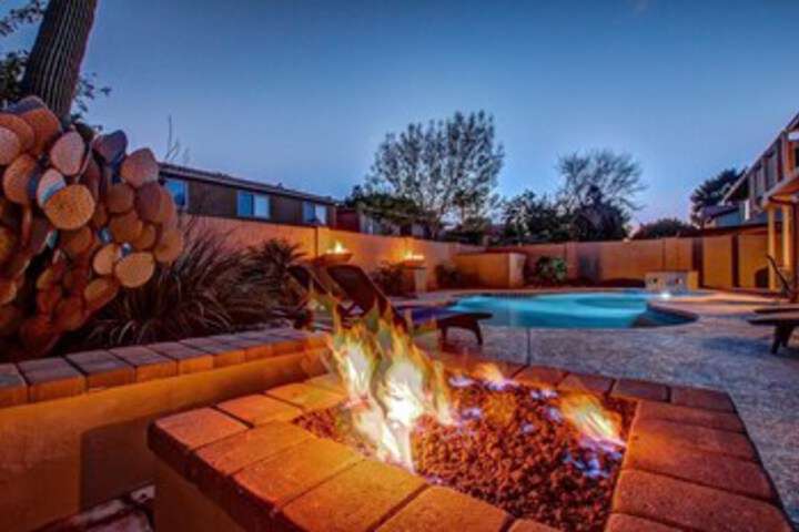 Exterior of SLS The Lakes - Lovely Spacious Home with Resort Yard Free Heated Pool, Spa & Locally Owned