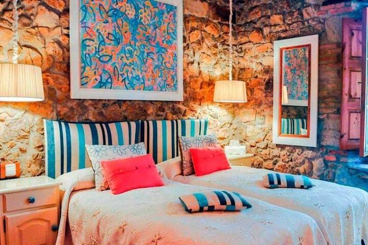 Room 4 of 71