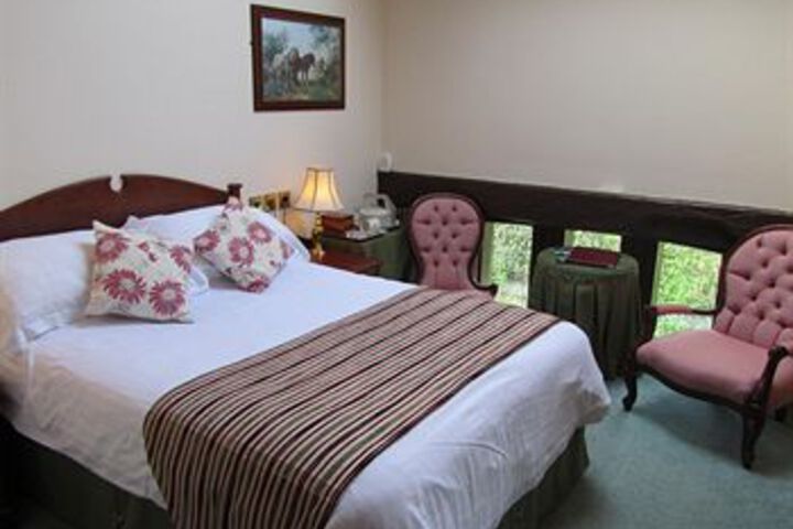 Room 7 of 14