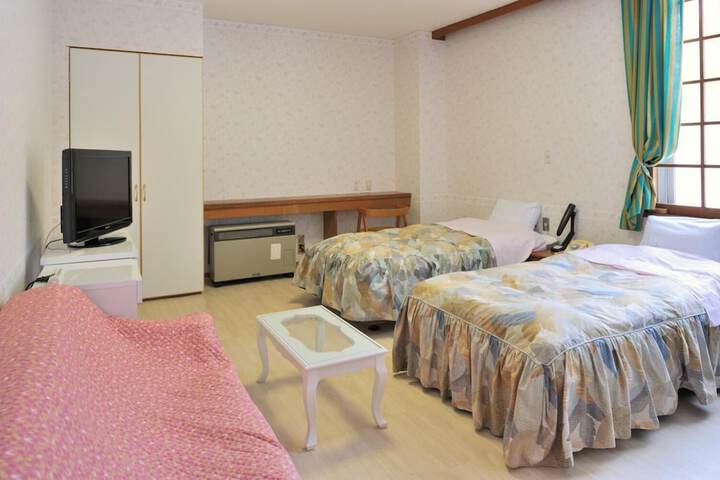 Room 13 of 58