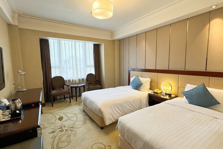 Room 15 of 46