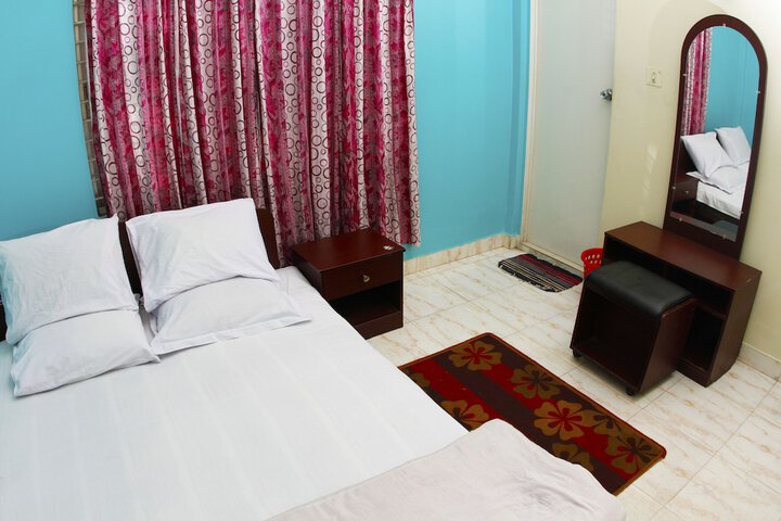 Room 7 of 19