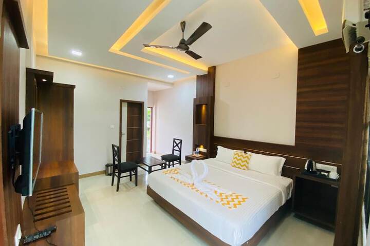 Room 5 of 34