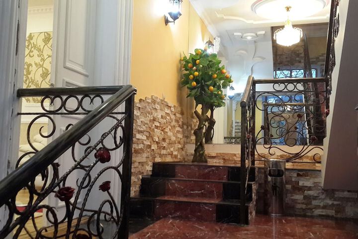 Hotel 2 of 35