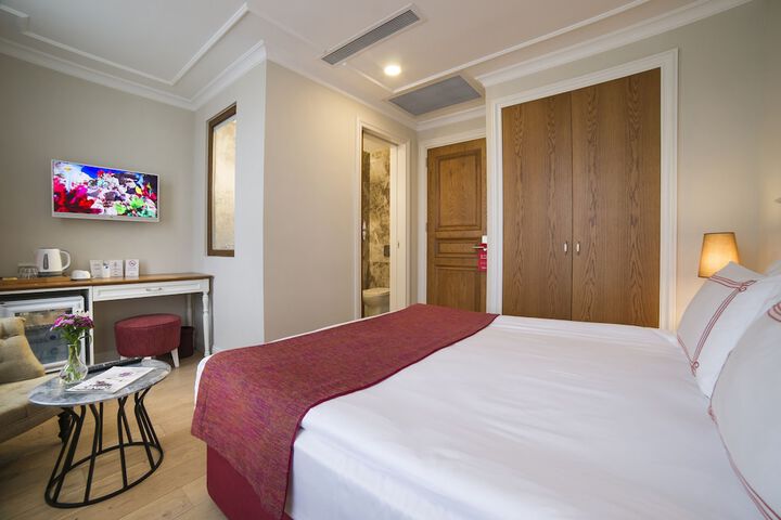 Room 25 of 66