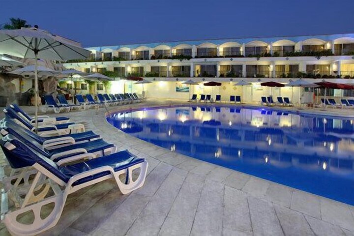 Pool 36 of 52
