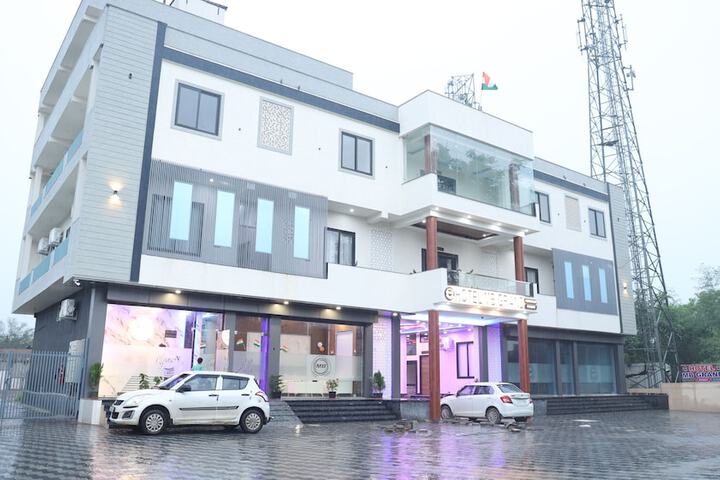 Hotel MB Grand