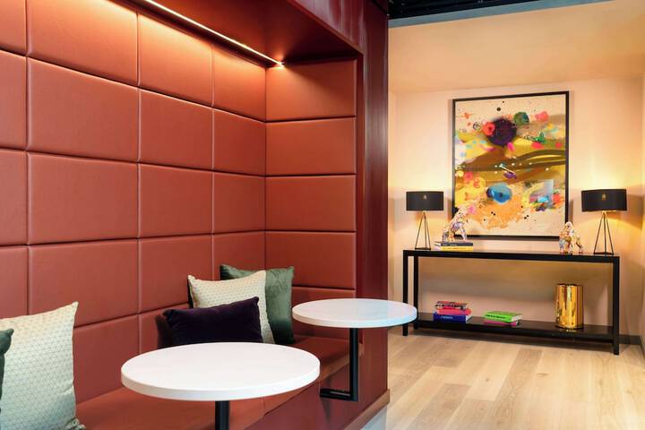 Hotel Interior 11 of 83