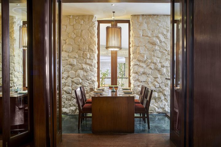 Dining 74 of 147
