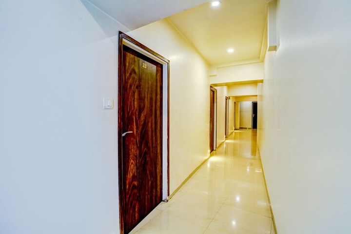 Hotel Interior 3 of 33